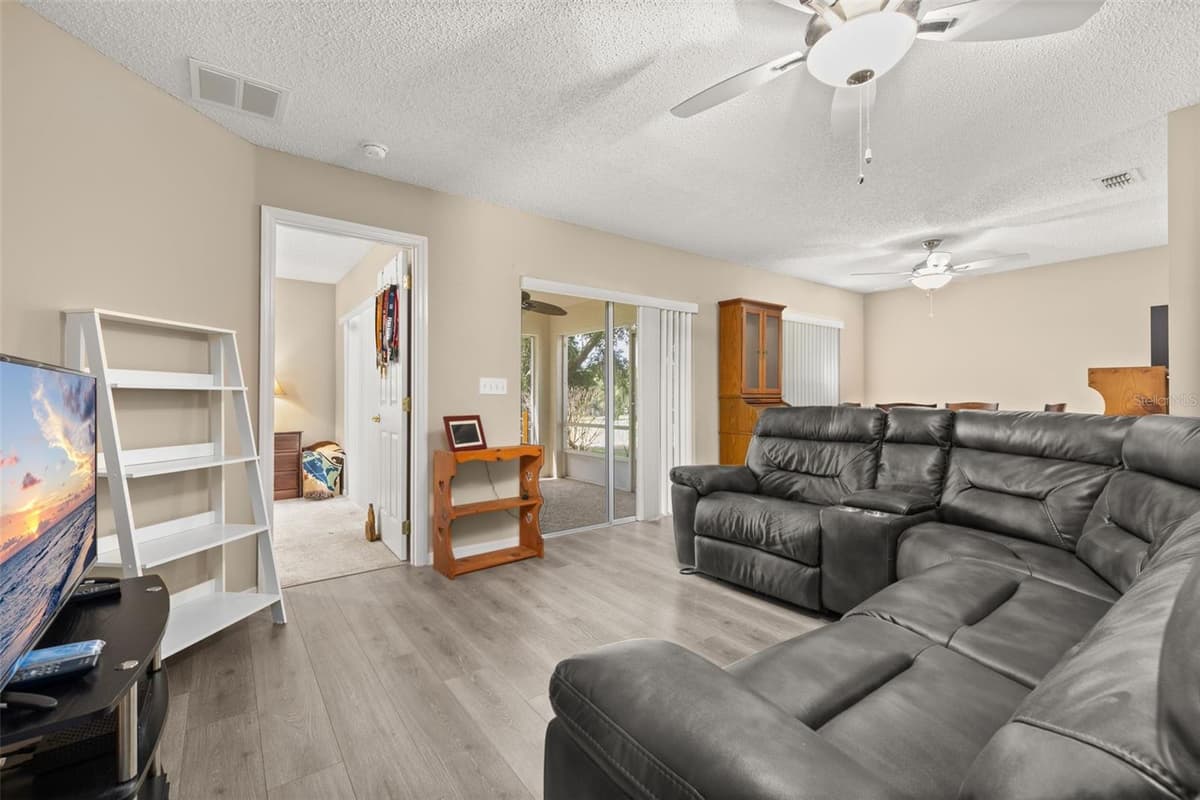 3604 KINGSWOOD COURT — photo 12 of 35