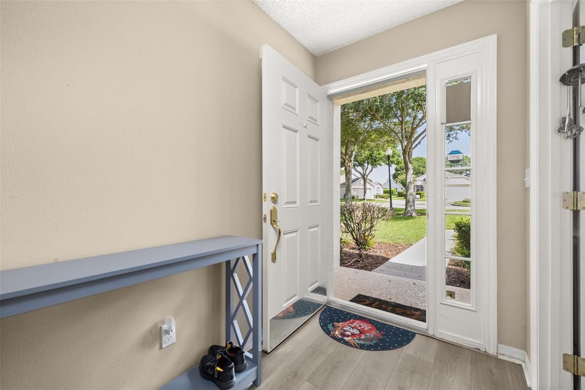3604 KINGSWOOD COURT — photo 7 of 35