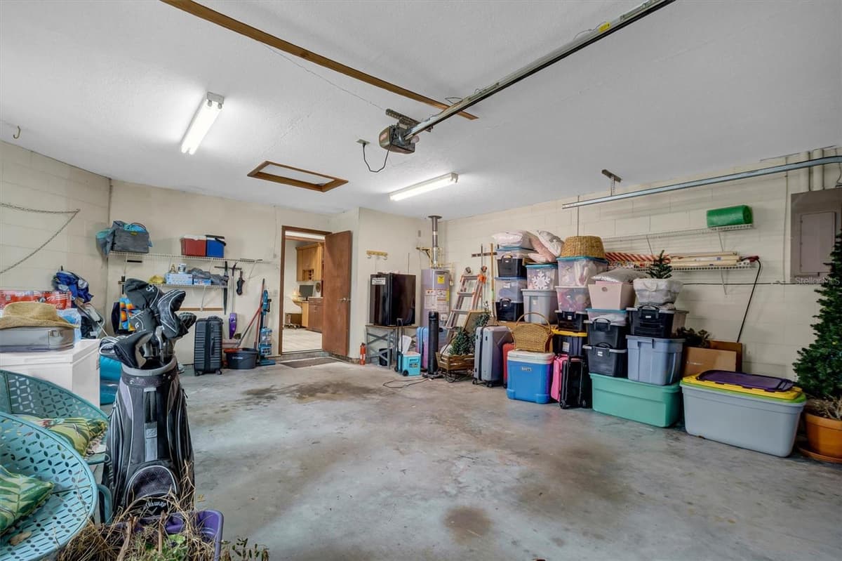 503 CLUBHOUSE DRIVE — photo 41 of 68
