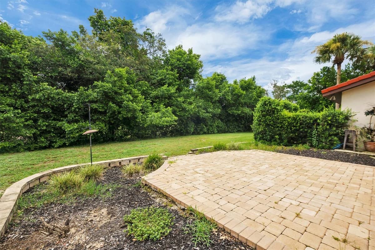 503 CLUBHOUSE DRIVE — photo 39 of 68