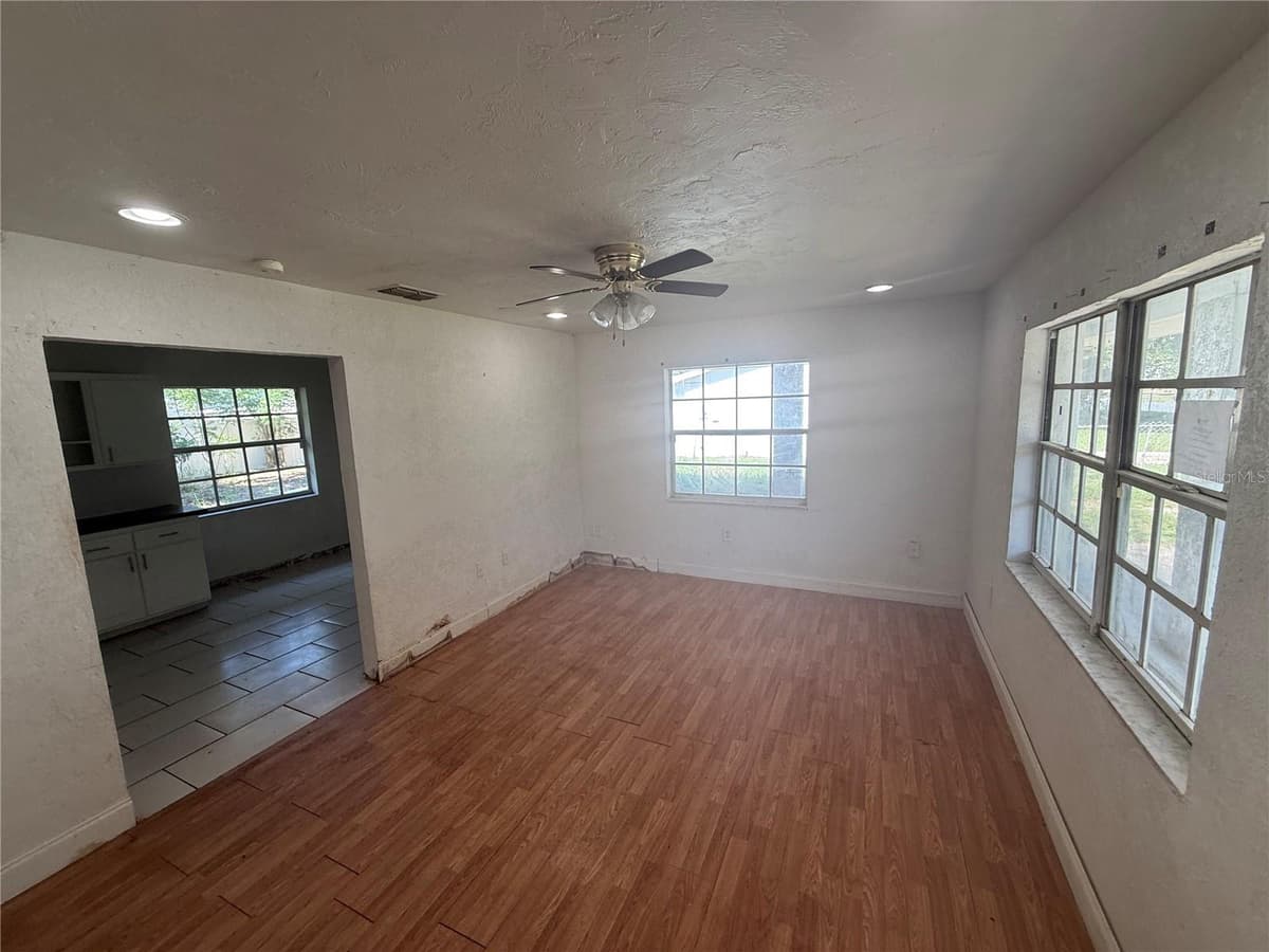 2442 LILLY STREET — photo 3 of 16