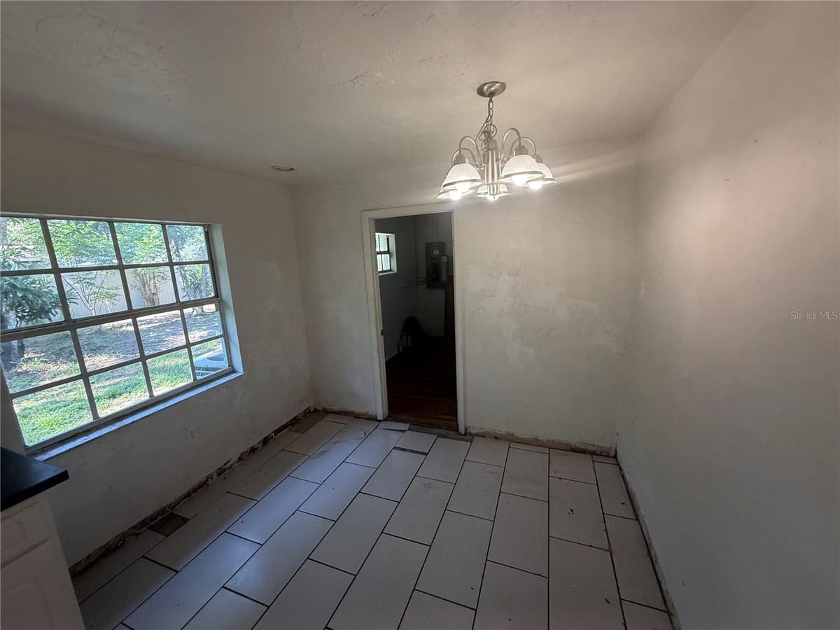2442 LILLY STREET — photo 7 of 16