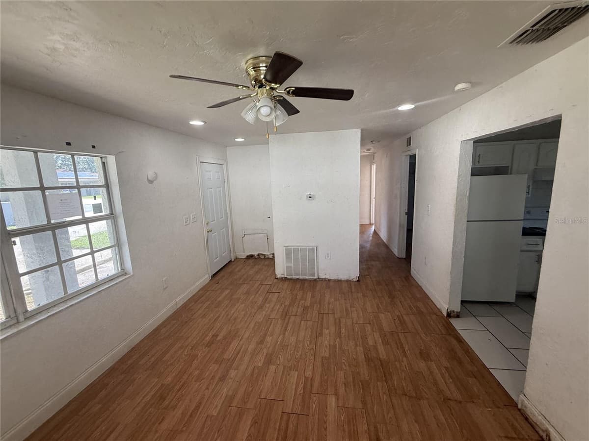 2442 LILLY STREET — photo 4 of 16