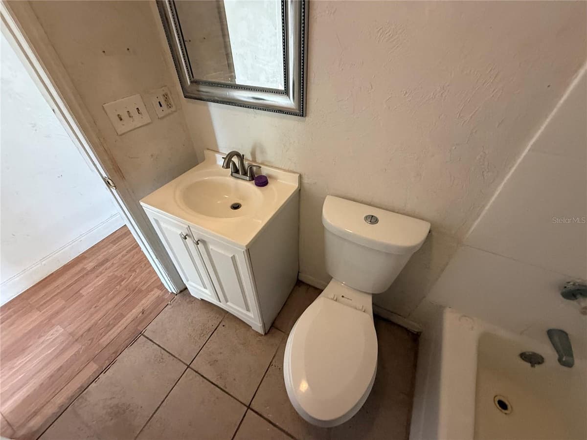 2442 LILLY STREET — photo 11 of 16