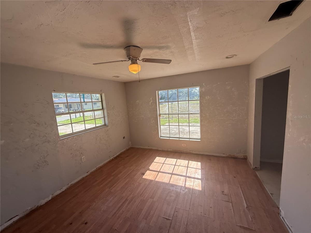 2442 LILLY STREET — photo 10 of 16