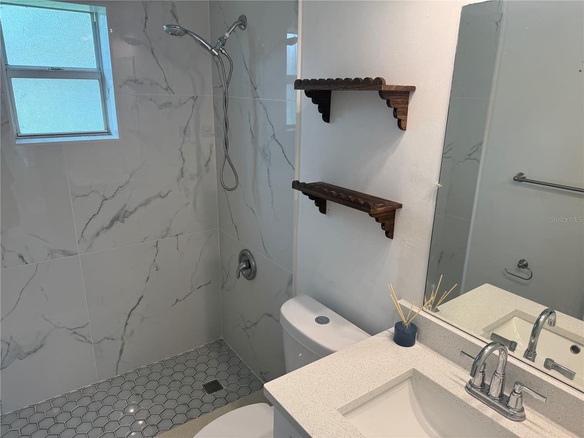 6150 101ST AVENUE — photo 5 of 13
