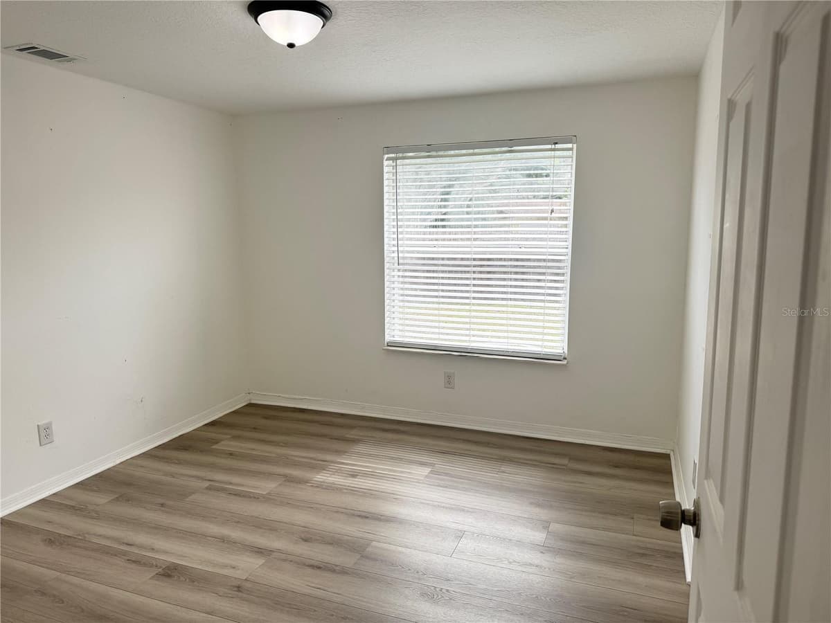 6150 101ST AVENUE — photo 9 of 13