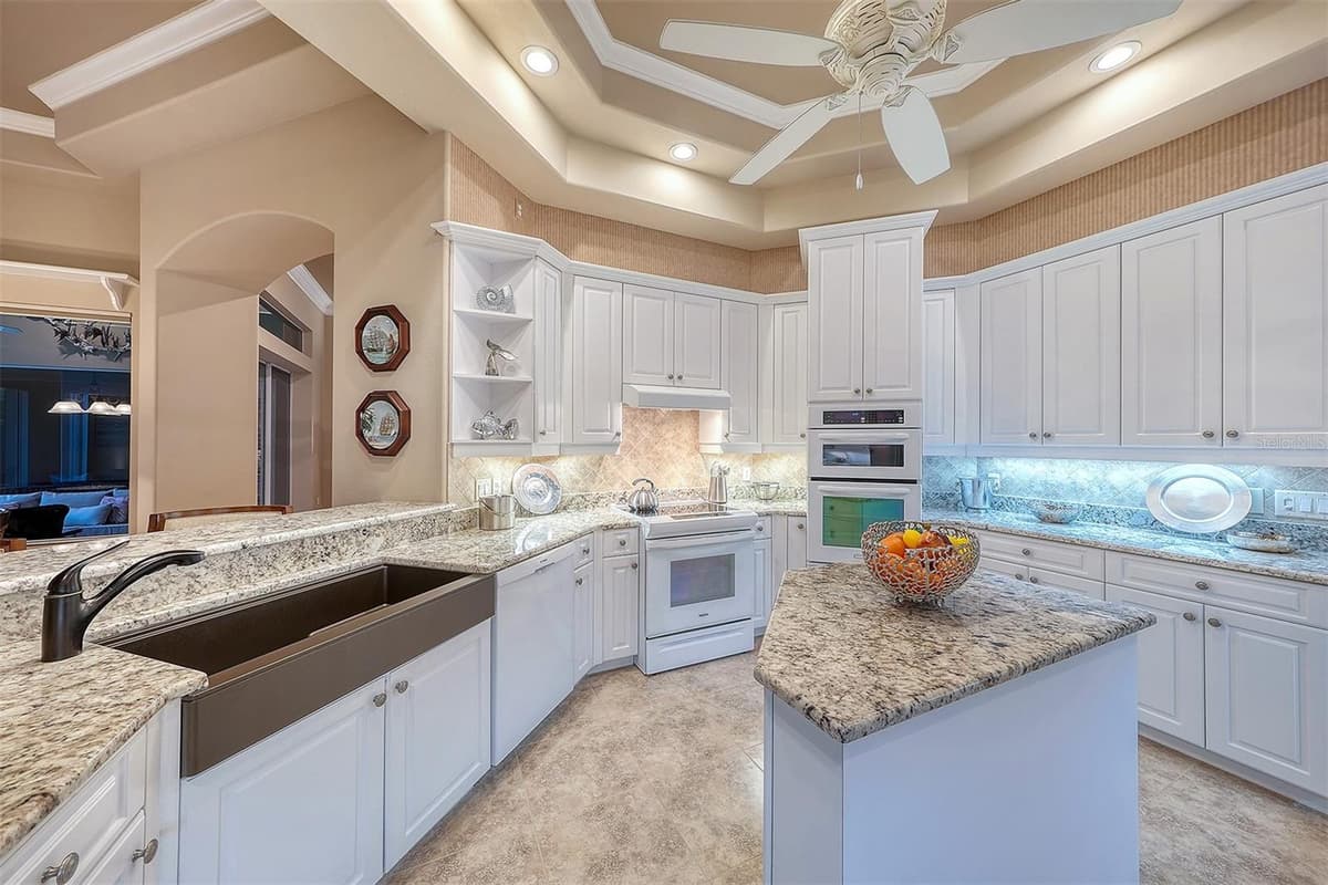 11 CAYMAN ISLES BOULEVARD — photo 25 of 84