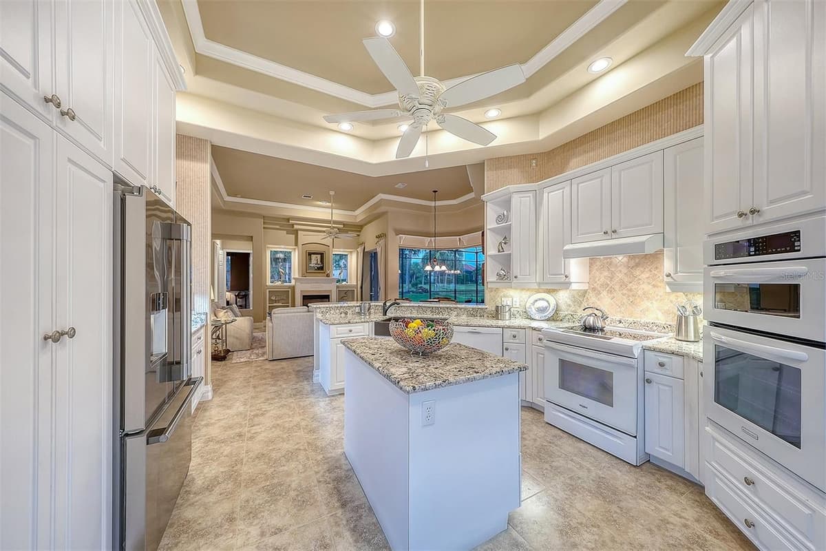 11 CAYMAN ISLES BOULEVARD — photo 27 of 84