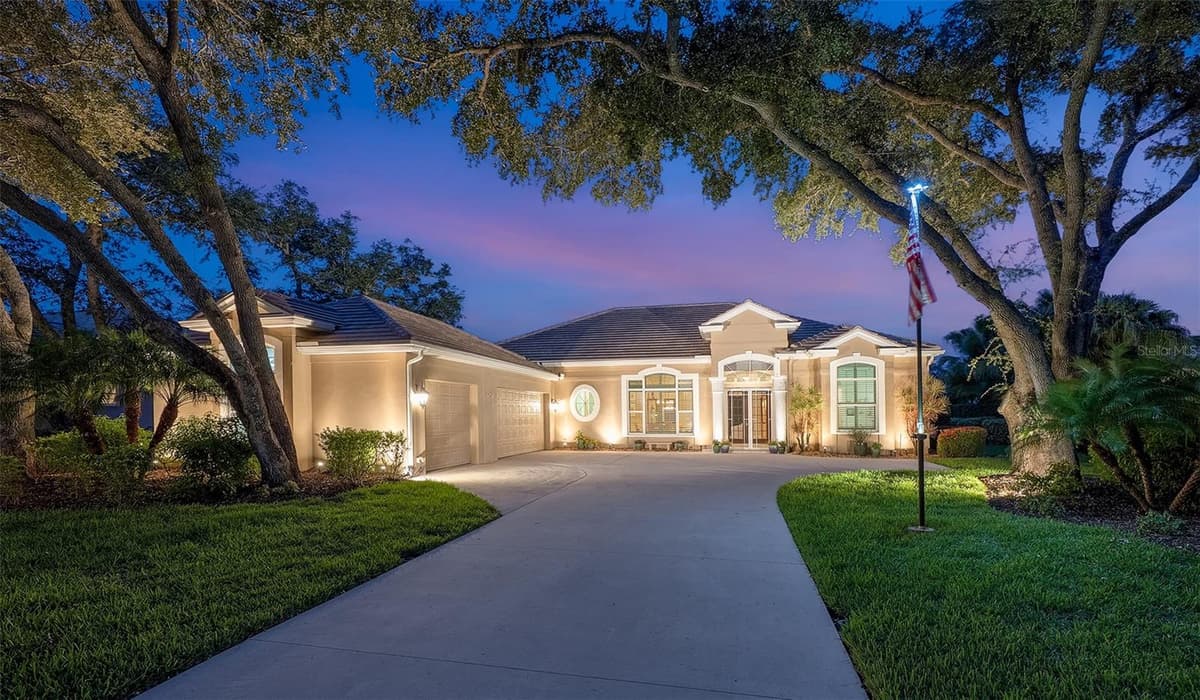 11 CAYMAN ISLES BOULEVARD — photo 1 of 84