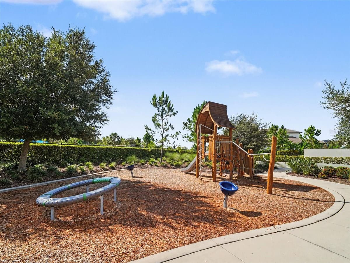 8144 STERNWAY ROAD — photo 41 of 46
