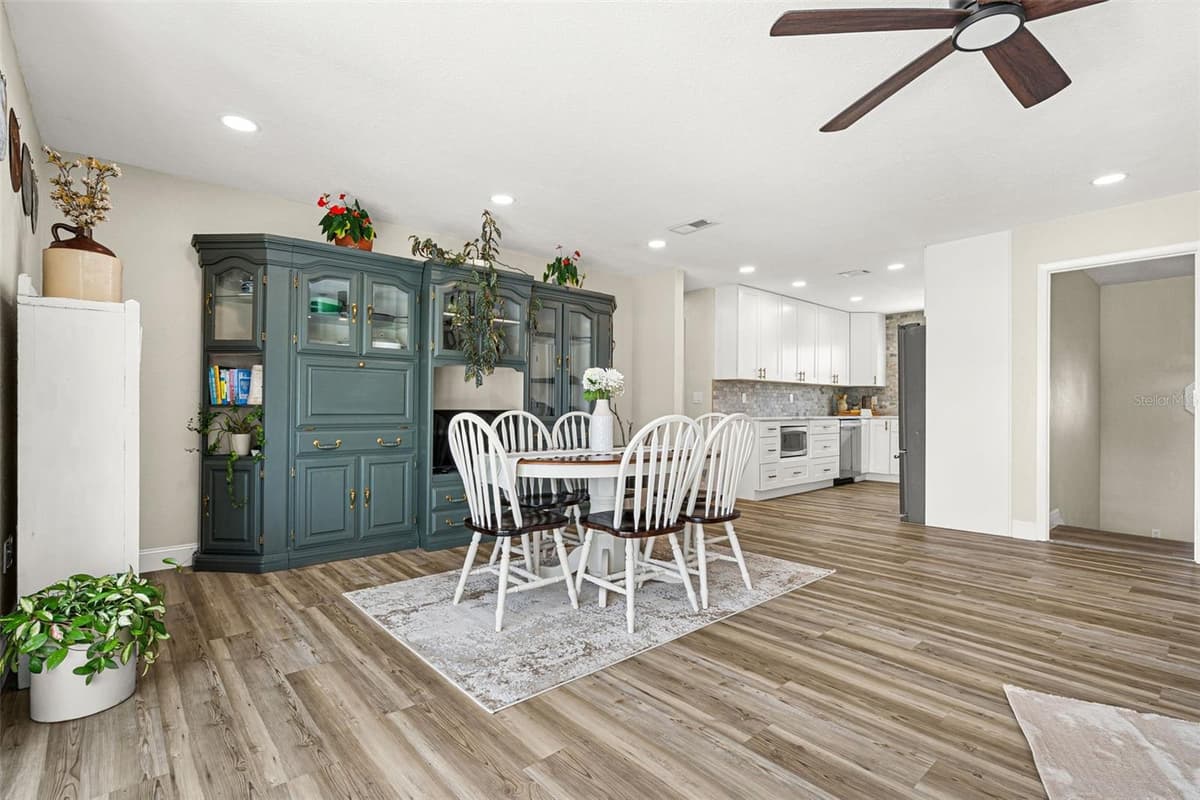 5404 BAY STATE ROAD — photo 8 of 51