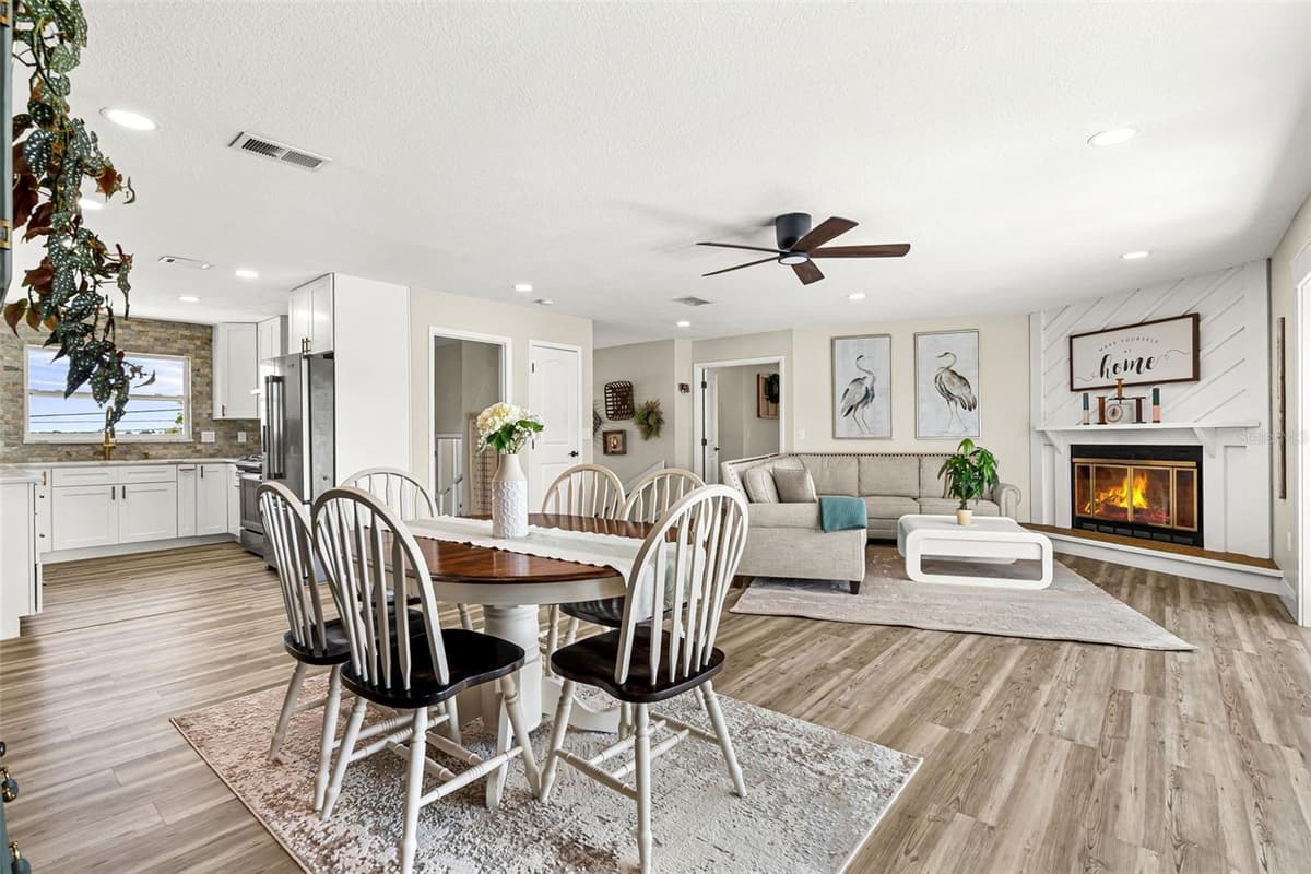 5404 BAY STATE ROAD — photo 6 of 51