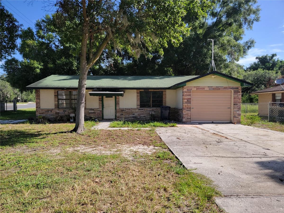 2240 GABARONE BOULEVARD — photo 1 of 17