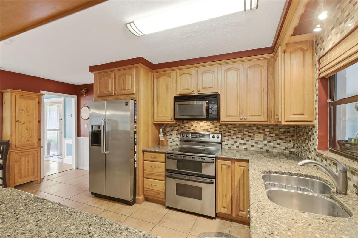 207 ATHERSTONE COURT — photo 18 of 60