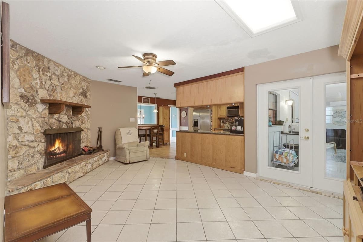 207 ATHERSTONE COURT — photo 11 of 60