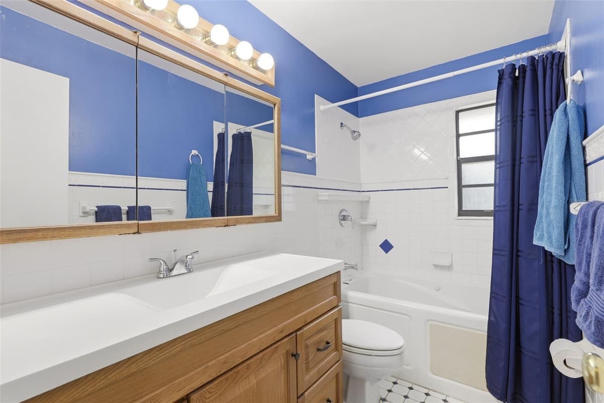 207 ATHERSTONE COURT — photo 31 of 60