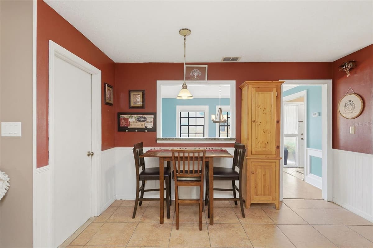 207 ATHERSTONE COURT — photo 22 of 60