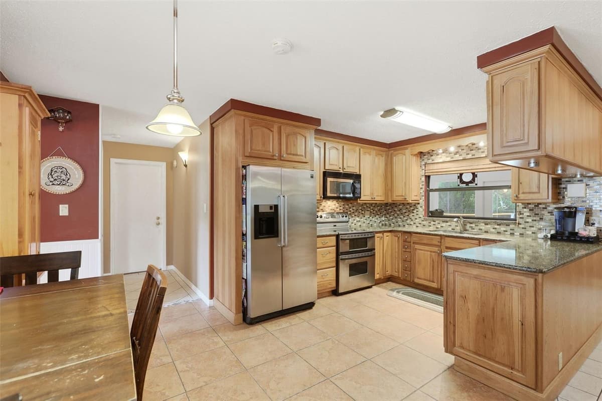 207 ATHERSTONE COURT — photo 19 of 60