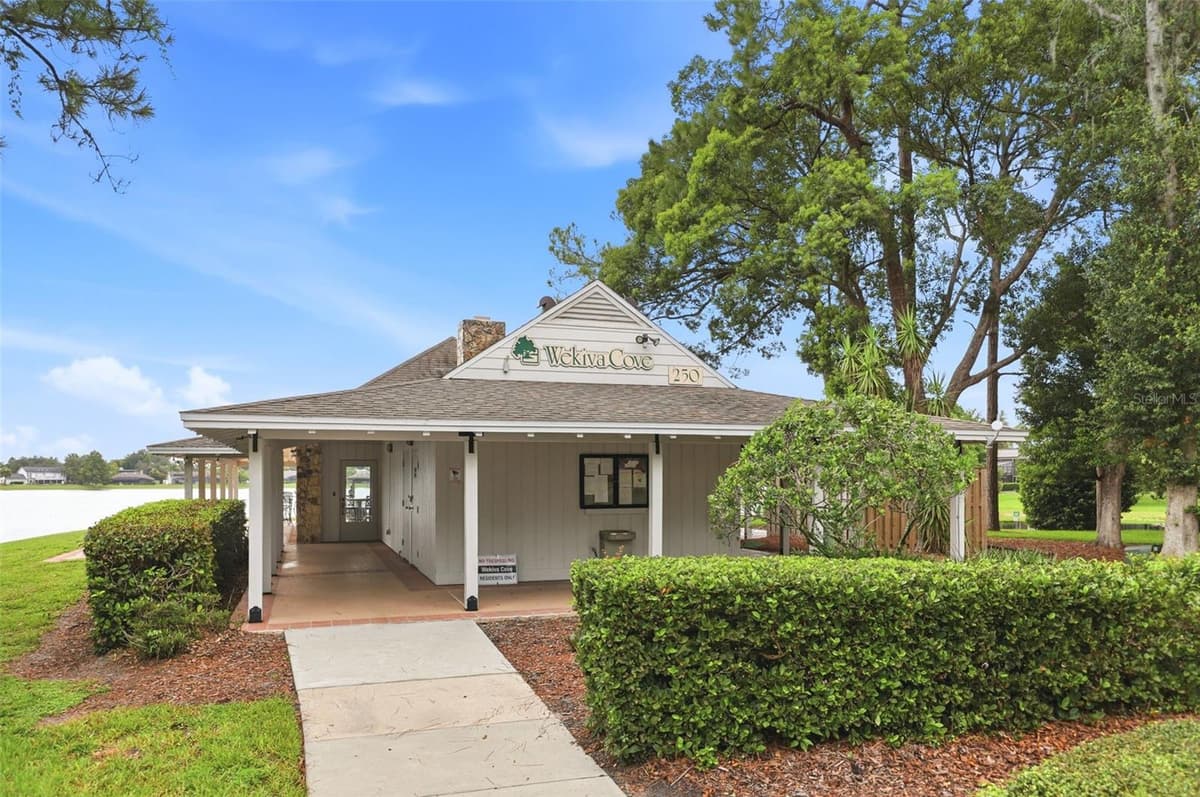 207 ATHERSTONE COURT — photo 49 of 60