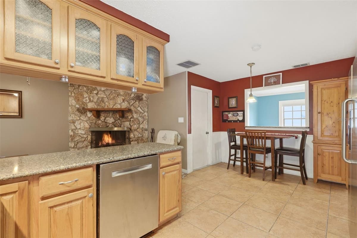 207 ATHERSTONE COURT — photo 17 of 60