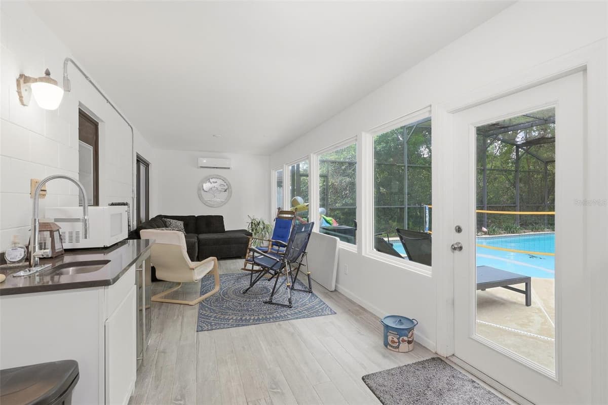 207 ATHERSTONE COURT — photo 20 of 60