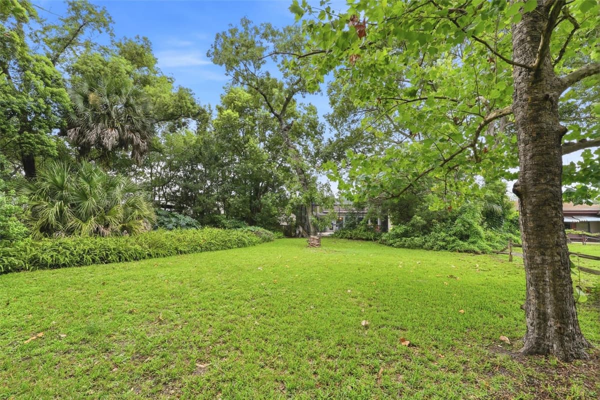 207 ATHERSTONE COURT — photo 43 of 60