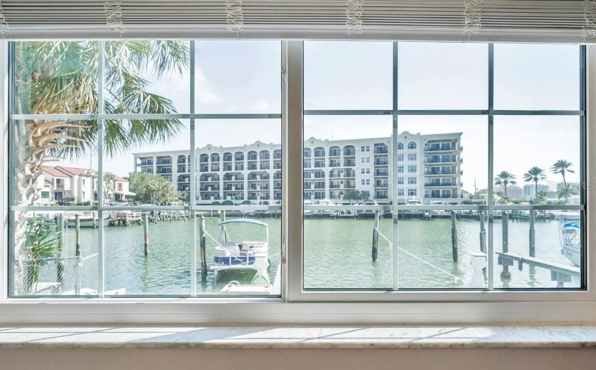 223 DOLPHIN POINT — photo 4 of 17
