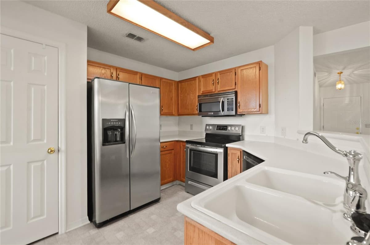 955 NORTHERN DANCER WAY — photo 12 of 30