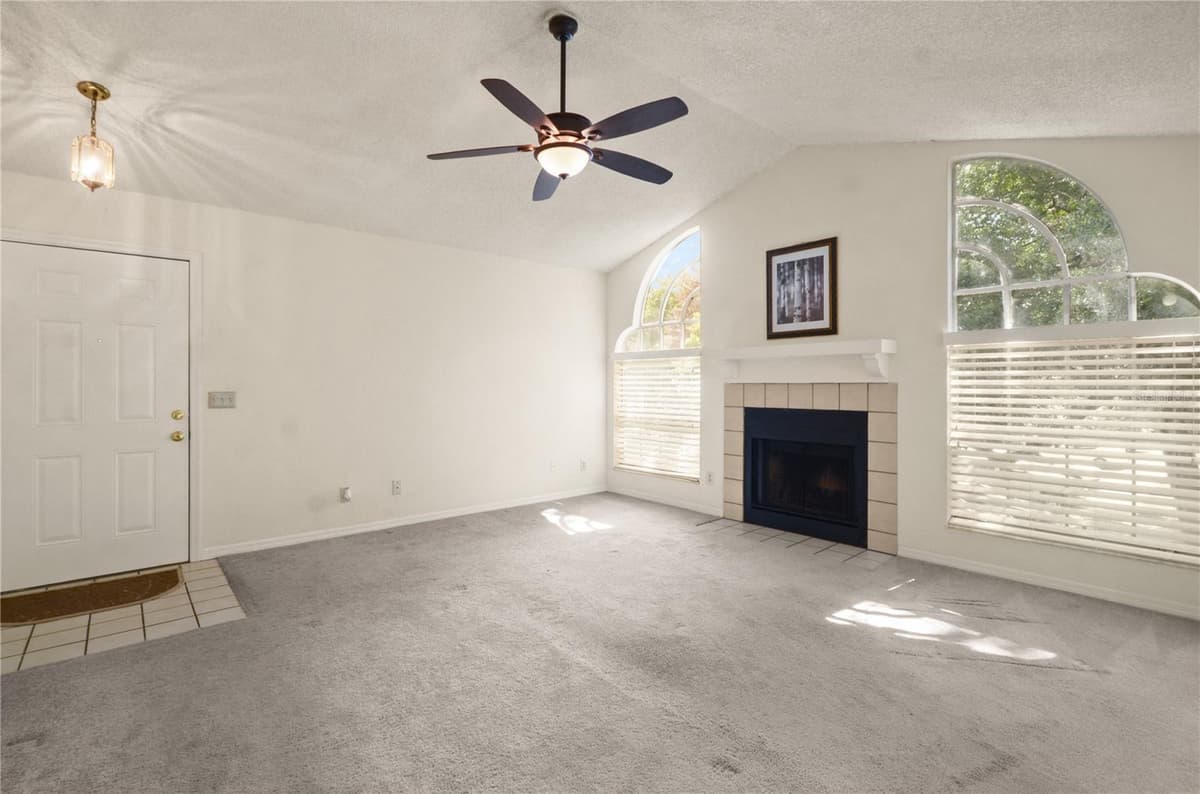 955 NORTHERN DANCER WAY — photo 4 of 30
