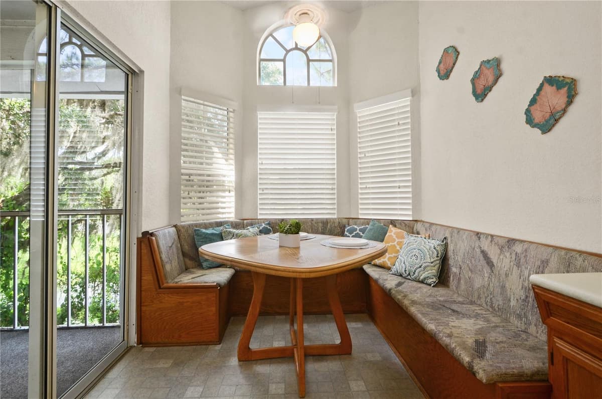 955 NORTHERN DANCER WAY — photo 7 of 30