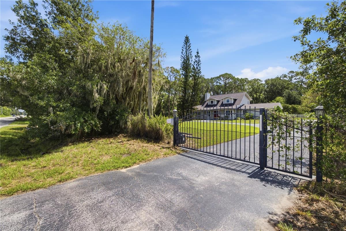 15324 BALM WIMAUMA ROAD — photo 7 of 60