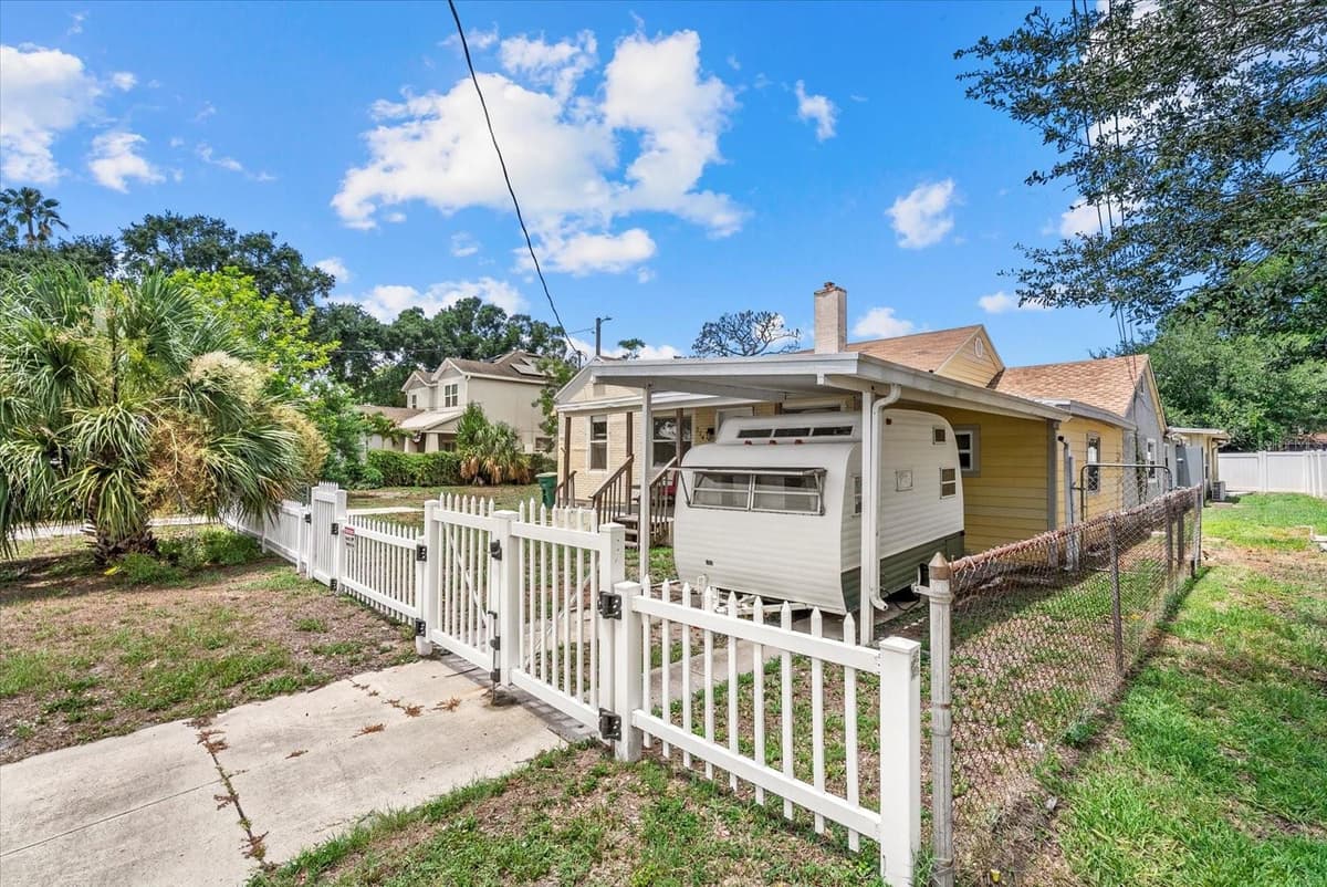 214 HABANA AVENUE — photo 7 of 24