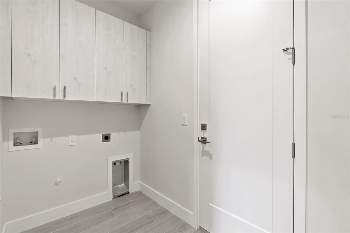14319 ALLENSWORTH AVENUE — photo 49 of 60