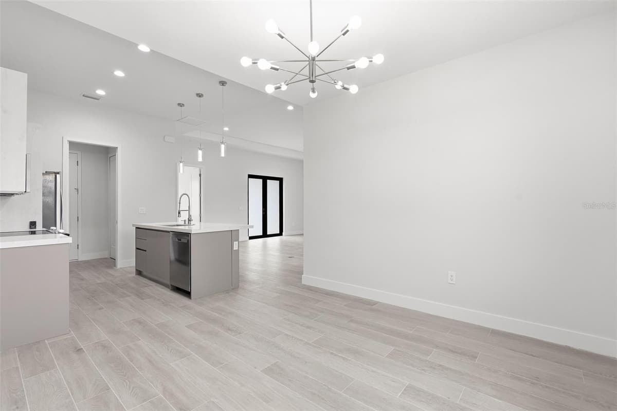 14319 ALLENSWORTH AVENUE — photo 28 of 60