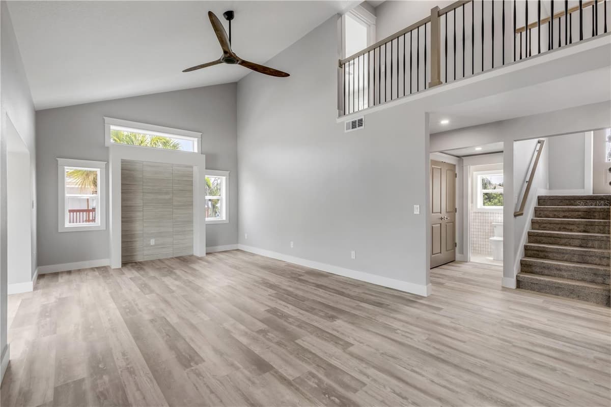 830 EEL AVENUE — photo 20 of 72