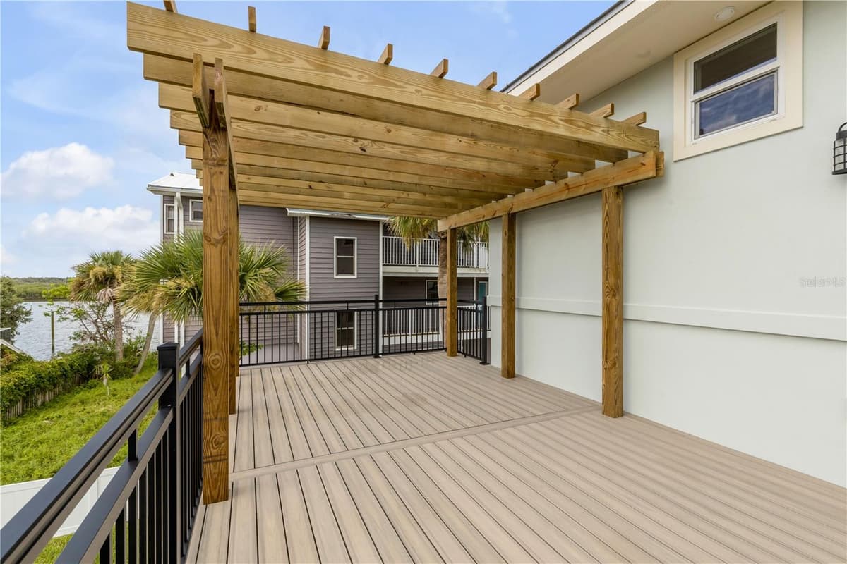 830 EEL AVENUE — photo 61 of 72
