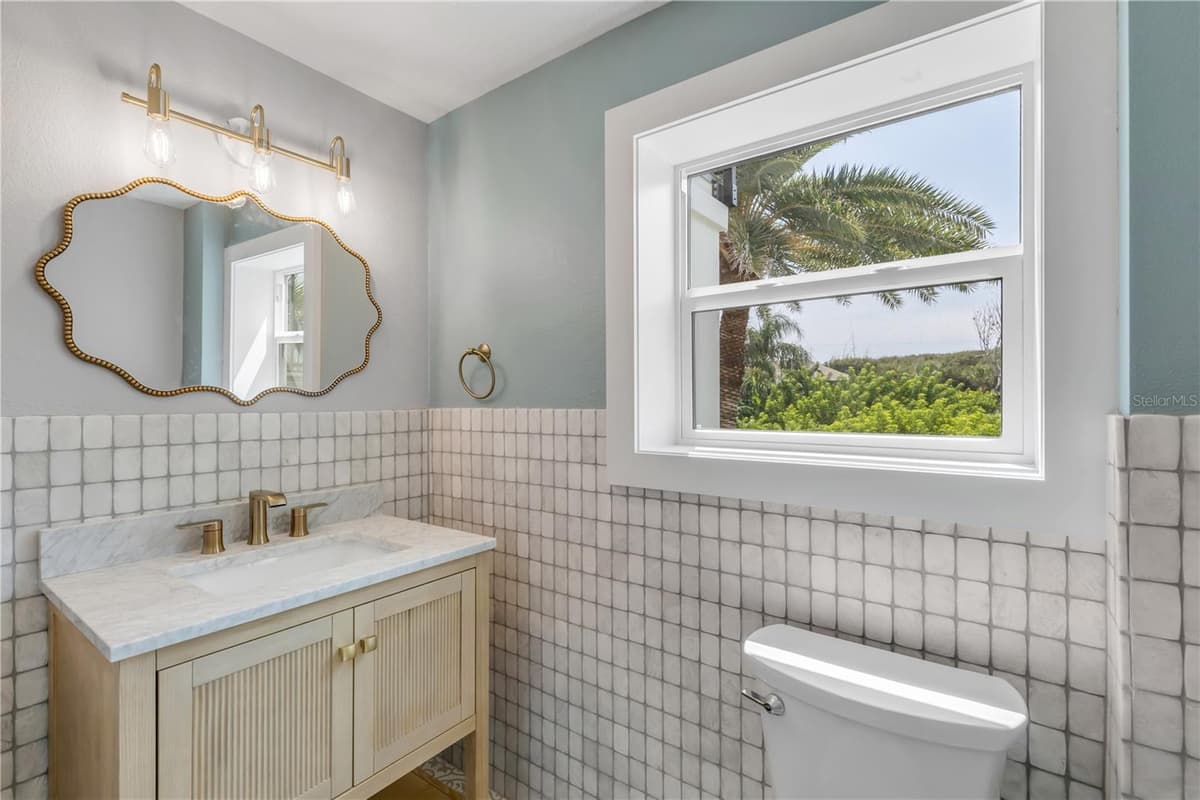 830 EEL AVENUE — photo 41 of 72