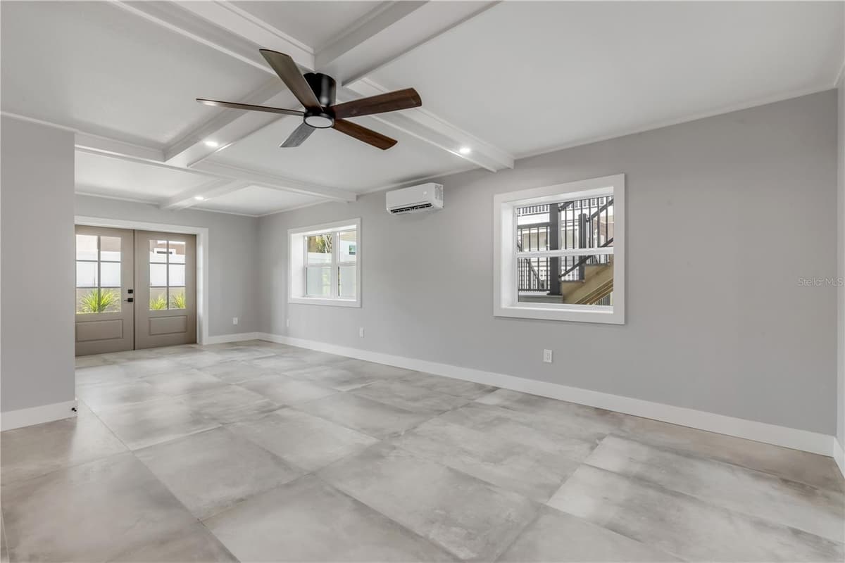 830 EEL AVENUE — photo 9 of 72