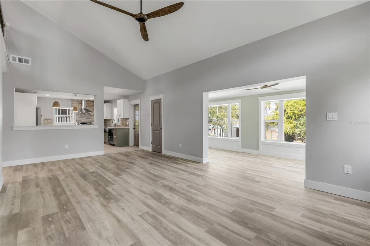 830 EEL AVENUE — photo 23 of 72