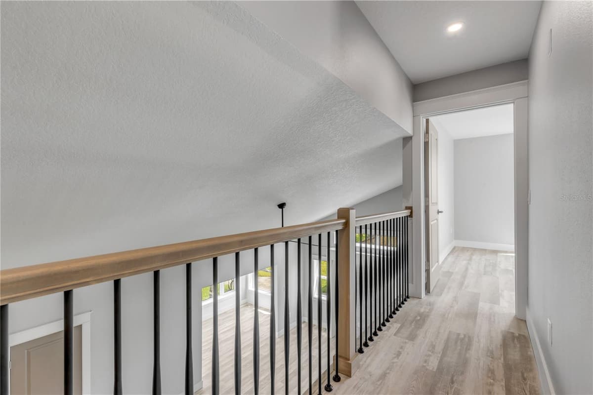 830 EEL AVENUE — photo 47 of 72