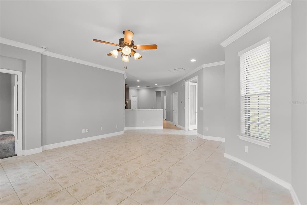 322 MYSTIC FALLS DRIVE — photo 14 of 74