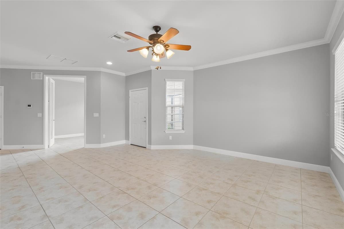 322 MYSTIC FALLS DRIVE — photo 17 of 74