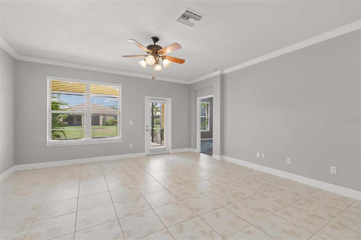 322 MYSTIC FALLS DRIVE — photo 13 of 74