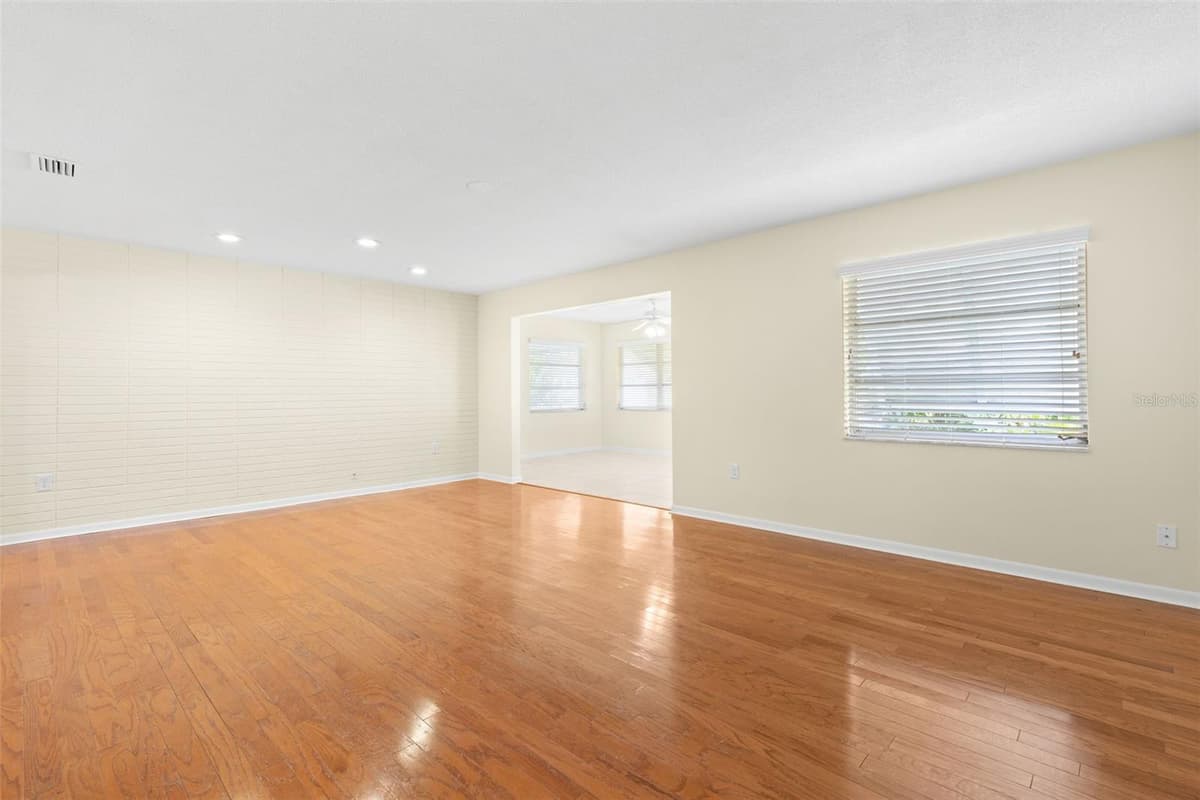 965 SANTA MONICA DRIVE — photo 7 of 39