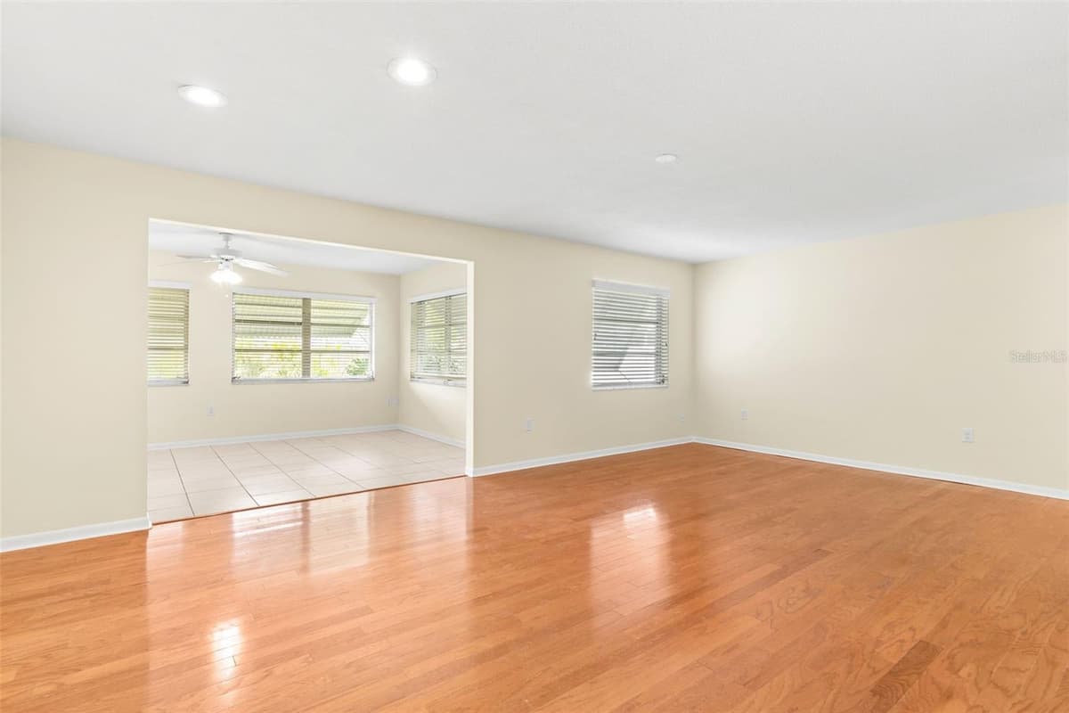 965 SANTA MONICA DRIVE — photo 9 of 39