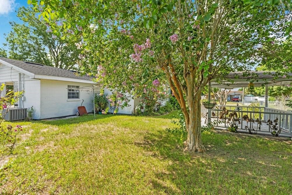 132 ANARECE AVENUE — photo 26 of 27