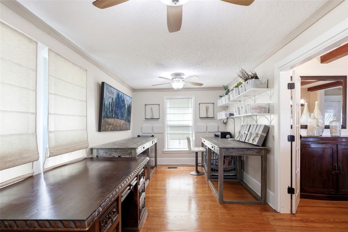 47 DAVIS AVENUE — photo 13 of 37