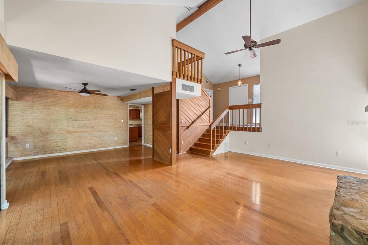 1653 19TH CIRCLE — photo 8 of 26