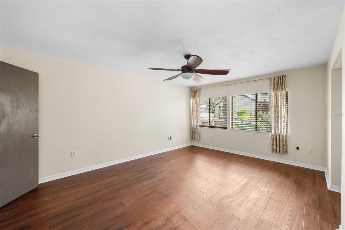 1653 19TH CIRCLE — photo 13 of 26